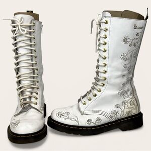 Dr. Martens Rose Floral Etched 14 Hole White Boots Size 7